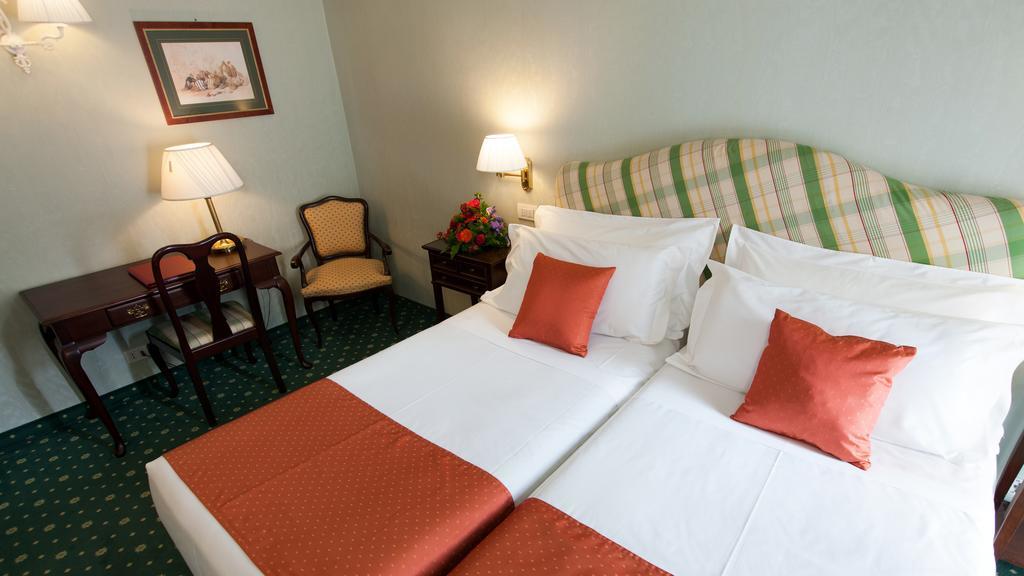 Classic Twin Room,439066089:JPEG